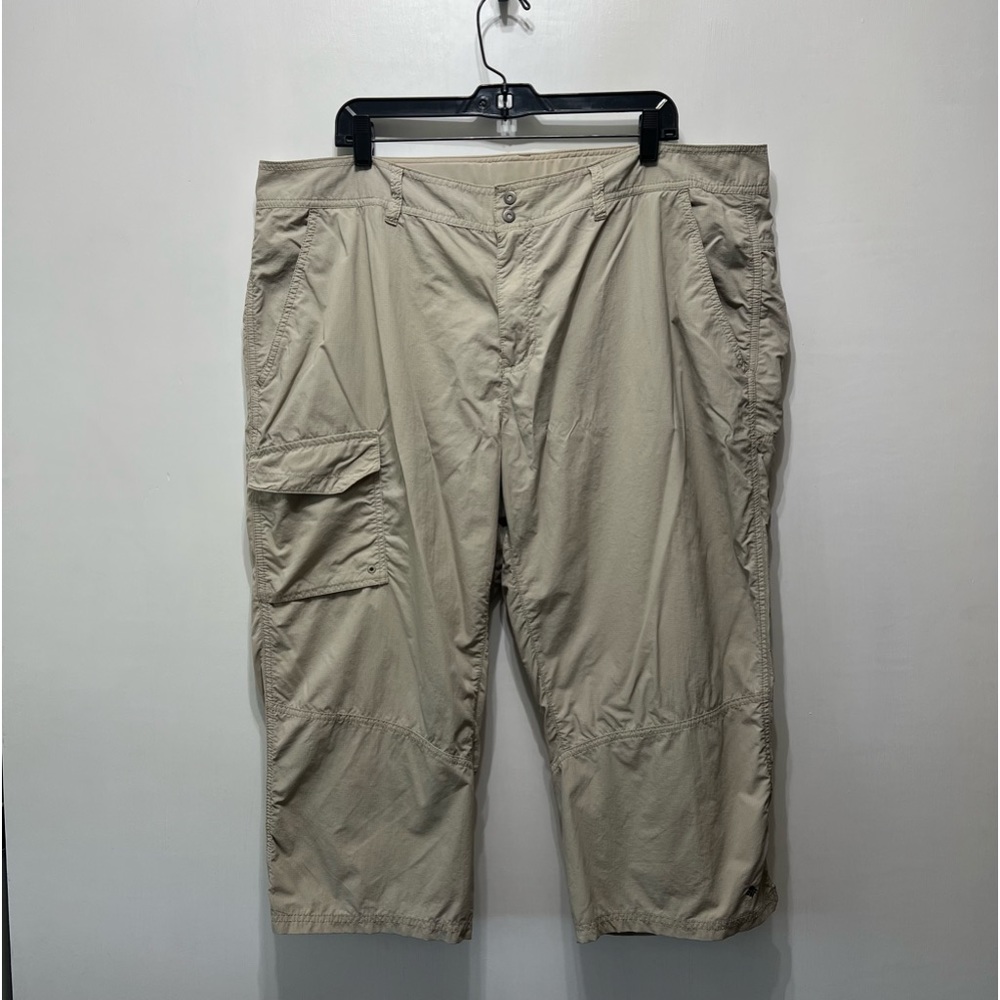 Columbia 22W Khaki Cargo Capri Pants